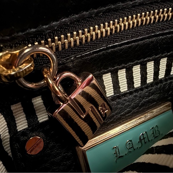 Rare L.A.M.B. by Gwen Stefani Leather Crossbody Purse - Picture 11 of 16